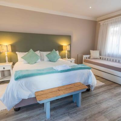 Familyof4 Roomaccommodation Port Elizabeth Retreat On Main