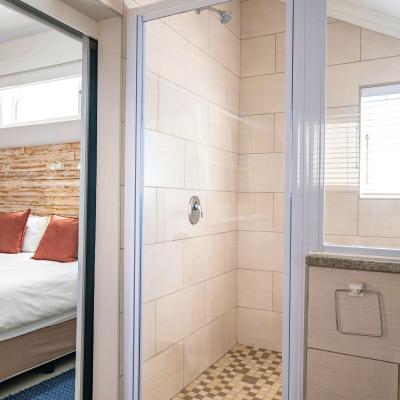 Retreat On Main Pe Accommodation Withkitchenette Image5